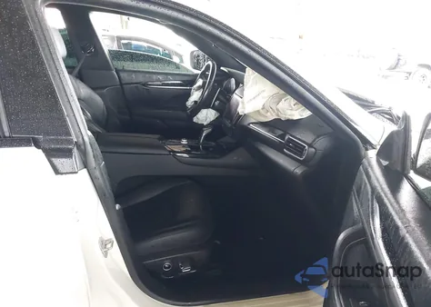 2021 Maserati Levante S из США, поврежденный, VIN ZN661YUA0MX357909